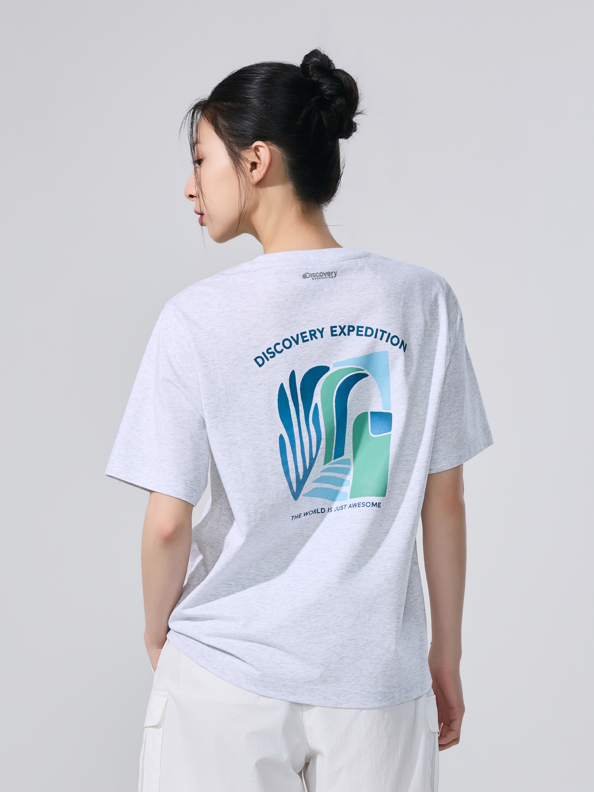 Uni Freshvent Arch Graphic Short-Sleeve T-shirt