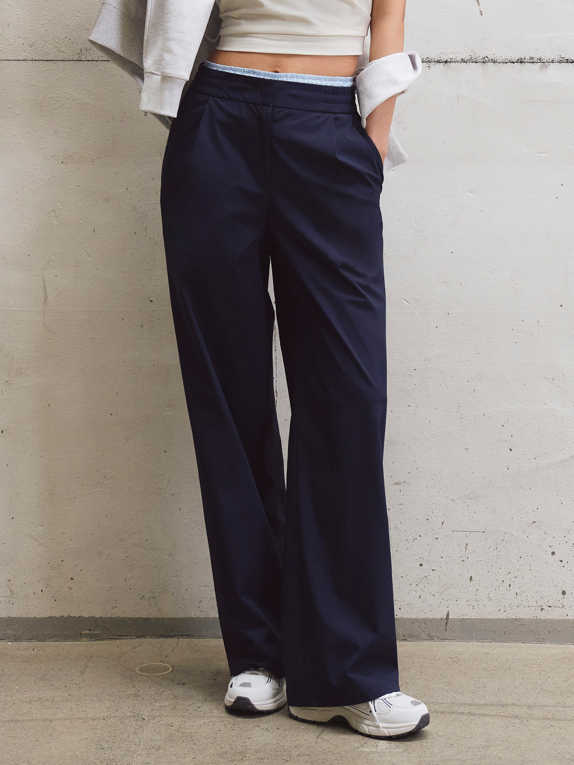W's Athleisure Semi-Wide Pants