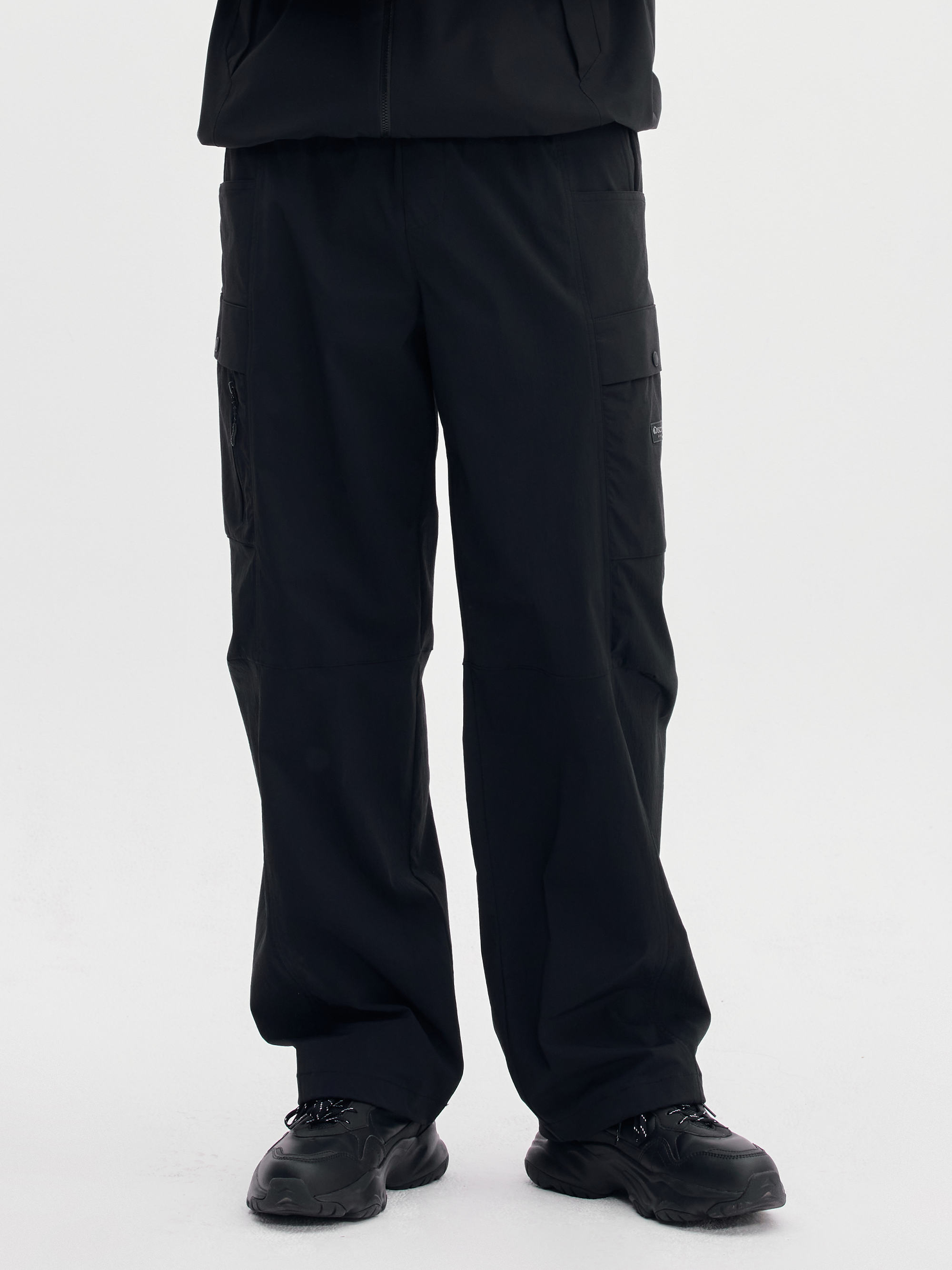 Freshvent Men's Fabric-Mix Parachute Cargo Pants