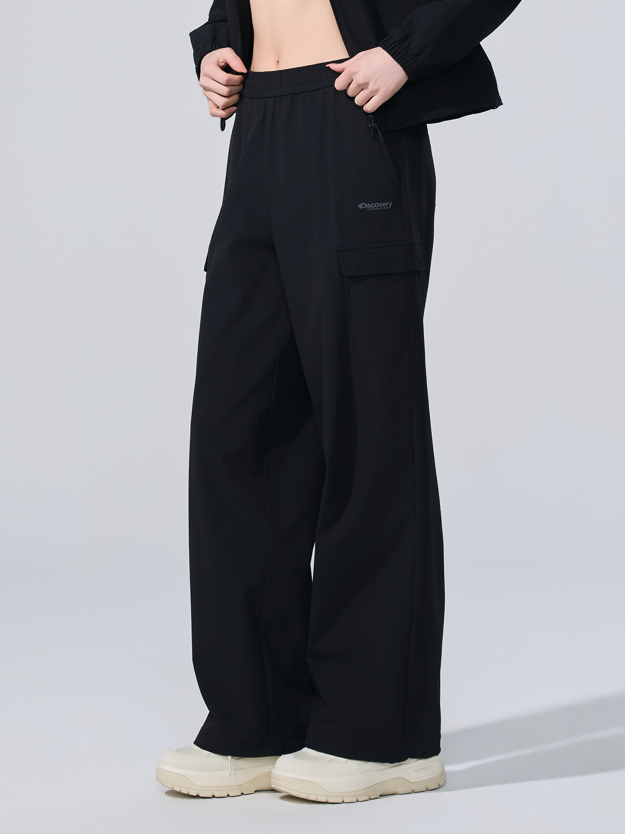 W's Stretch Woven Training Semi Wide Cargo Pants