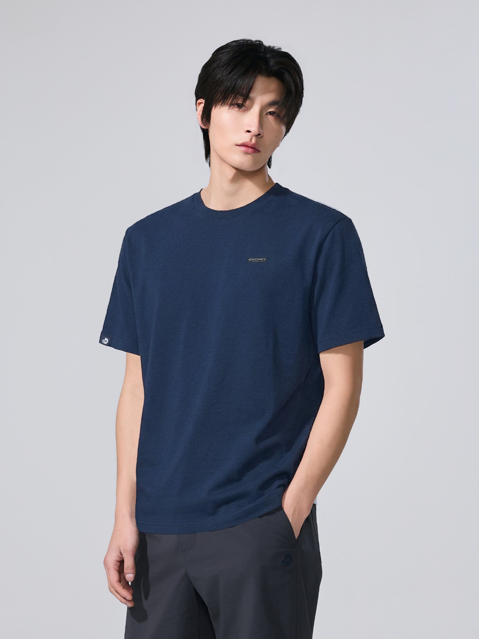 Uni Freshvent Semi-Oversized Small Logo Short Sleeve T-shirt