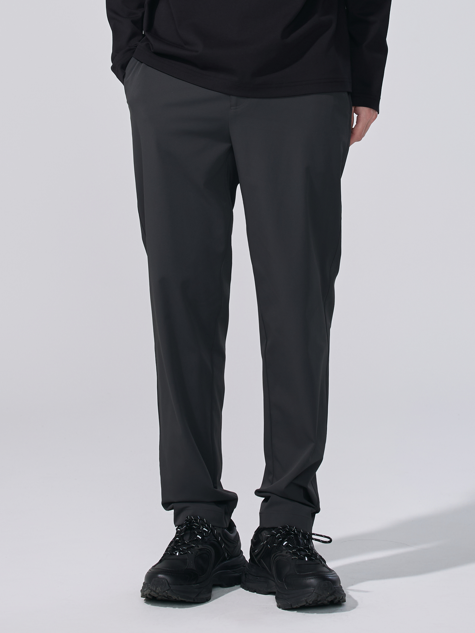 M's Essential Regular-Fit Pants