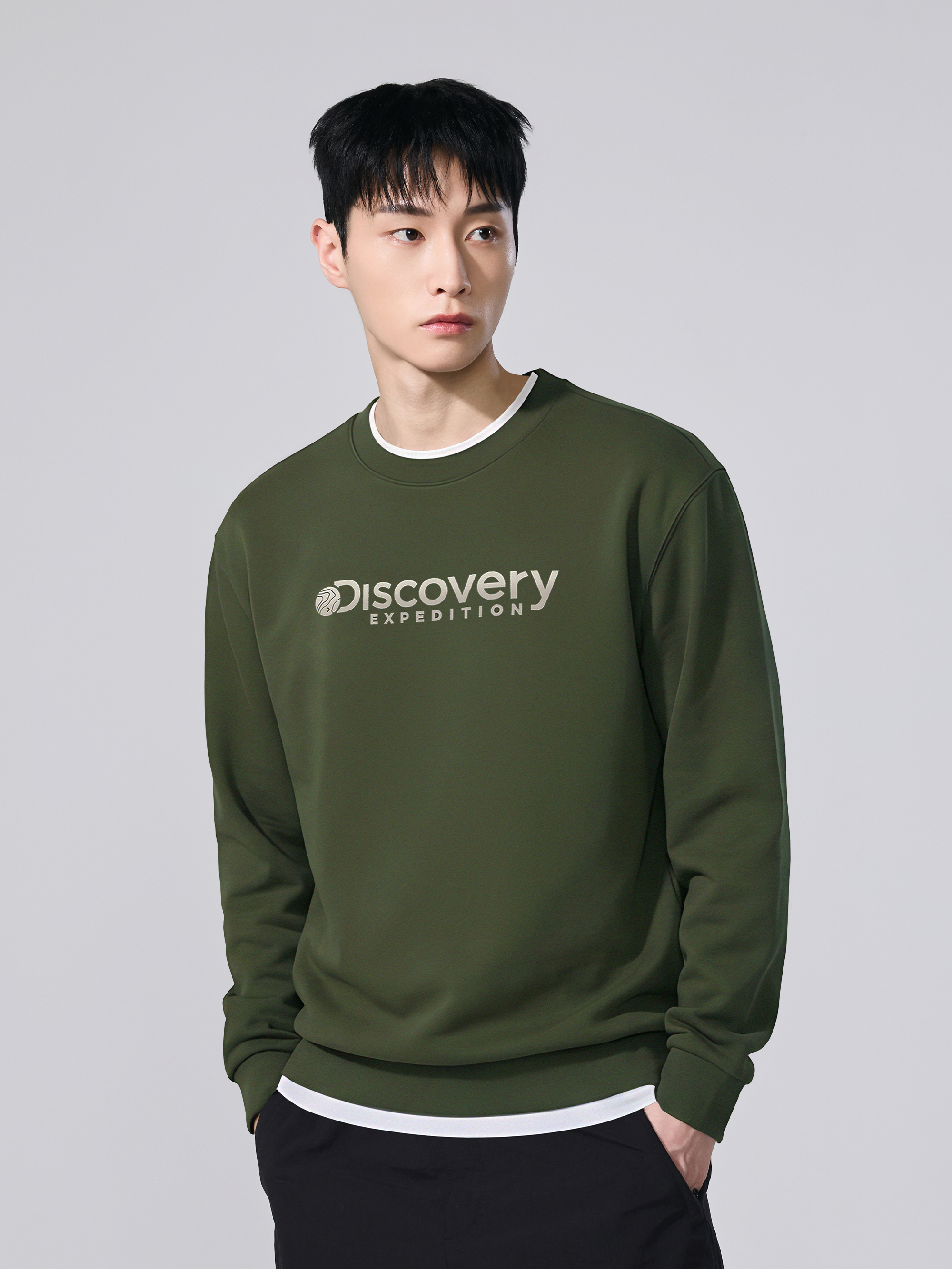 LOGAN Big Logo Sweatshirt