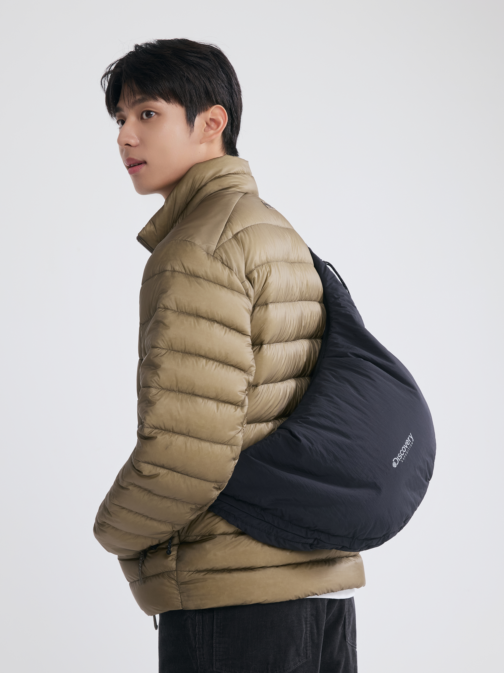 CURVE Padded Drawstring Hobo Bag L