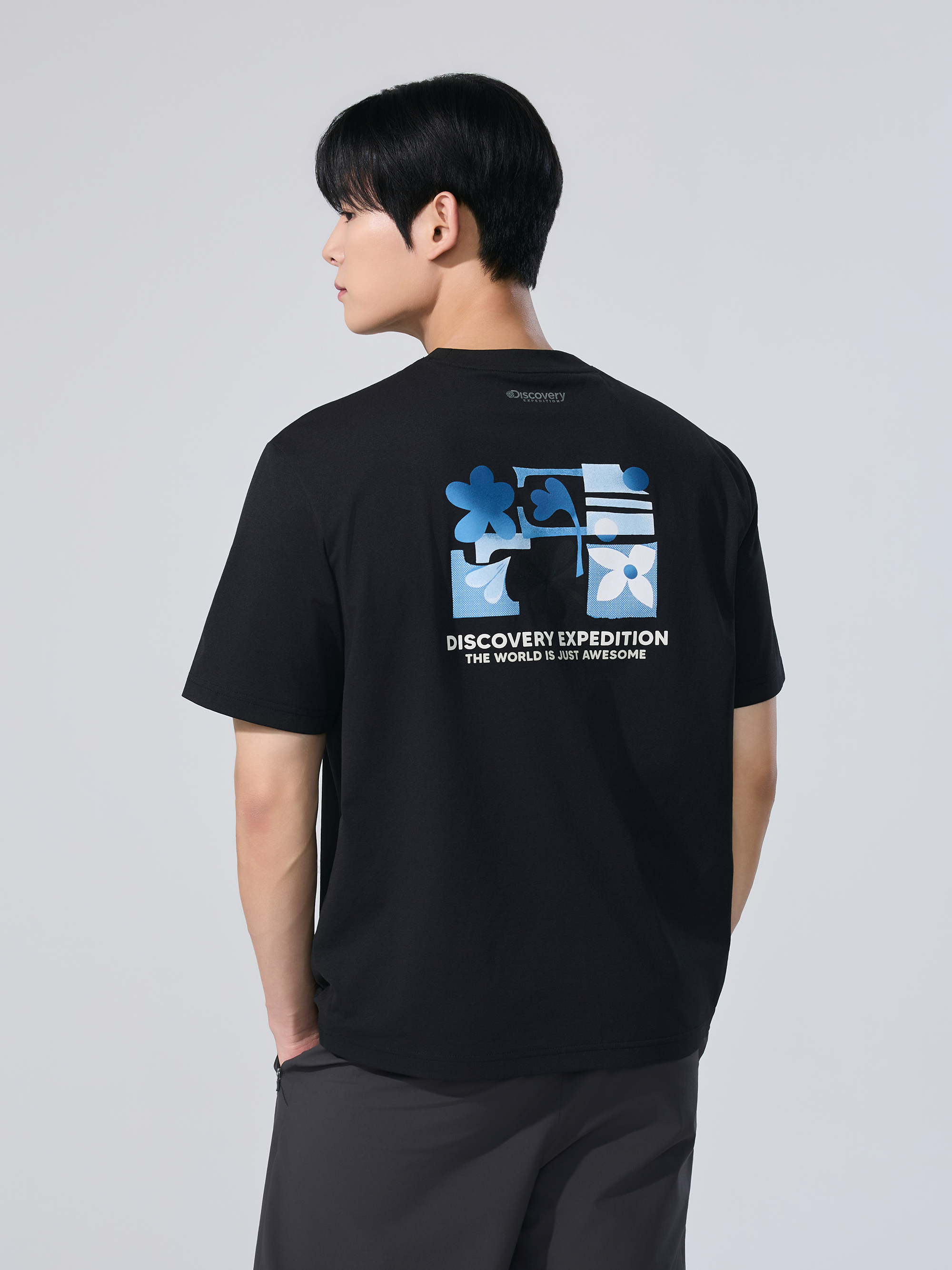 Uni Bloom Graphic Short-Sleeve T-shirt