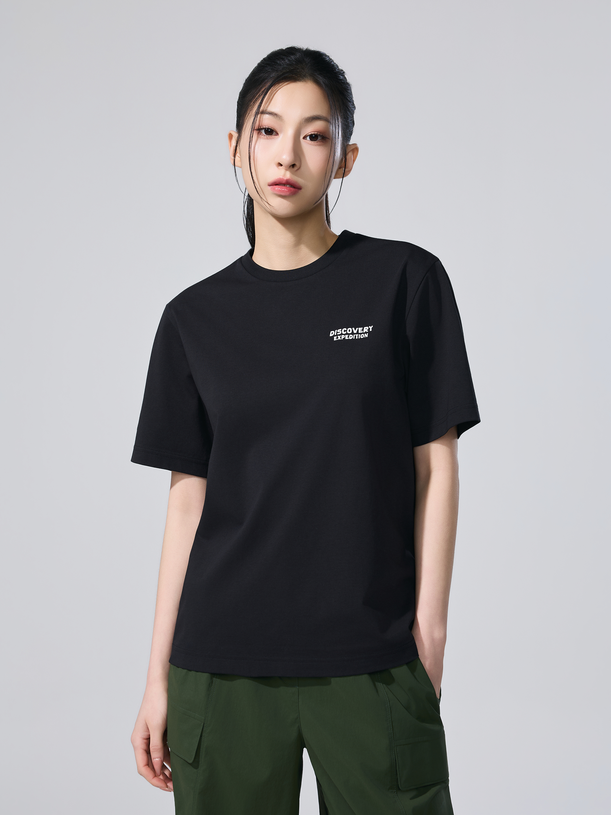 Uni Freshvent Explore Graphic Short-Sleeve T-shirt