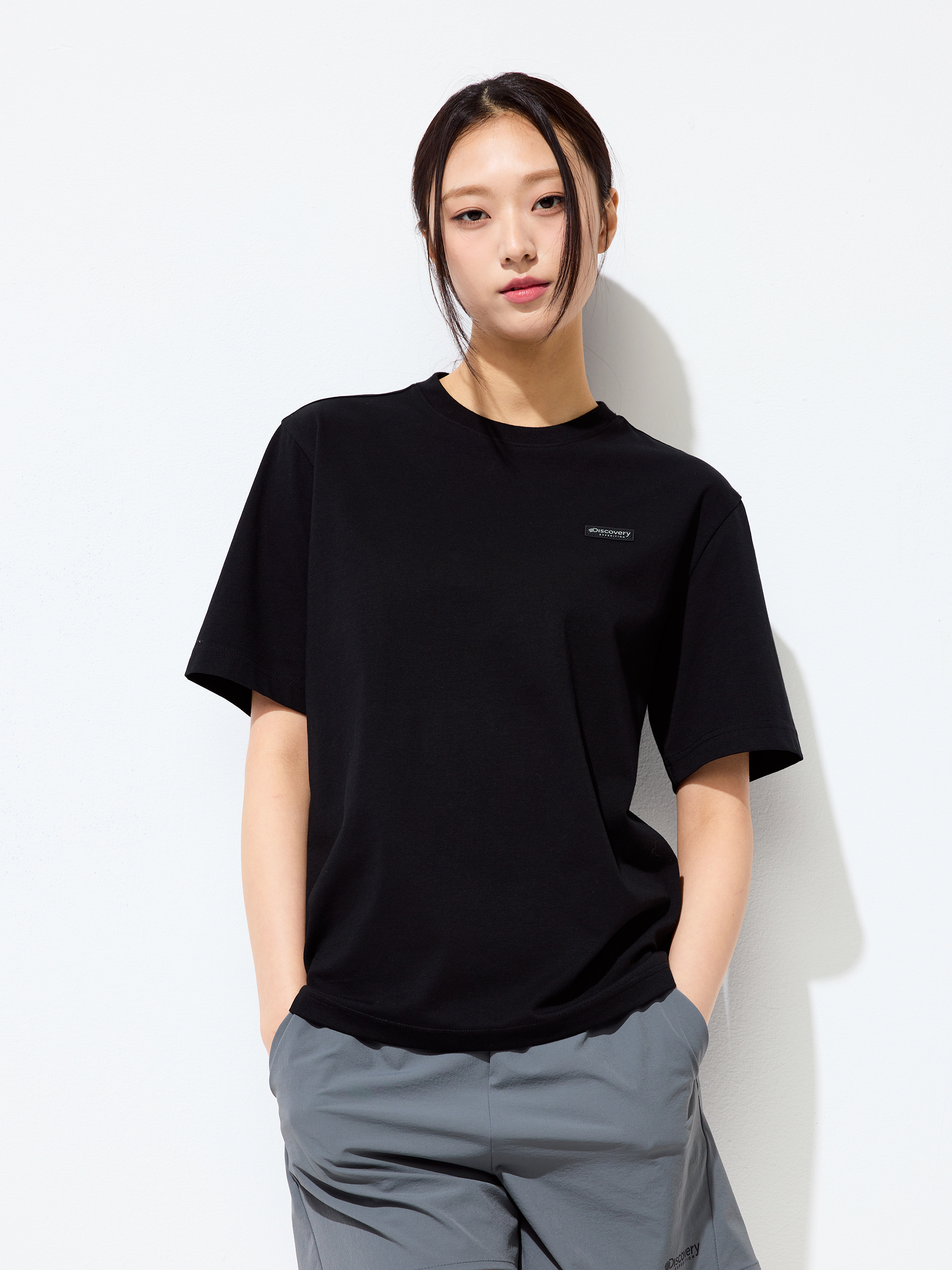 Freshvent Small Logo Semi Over Fit Shorts Sleeve T-shirt