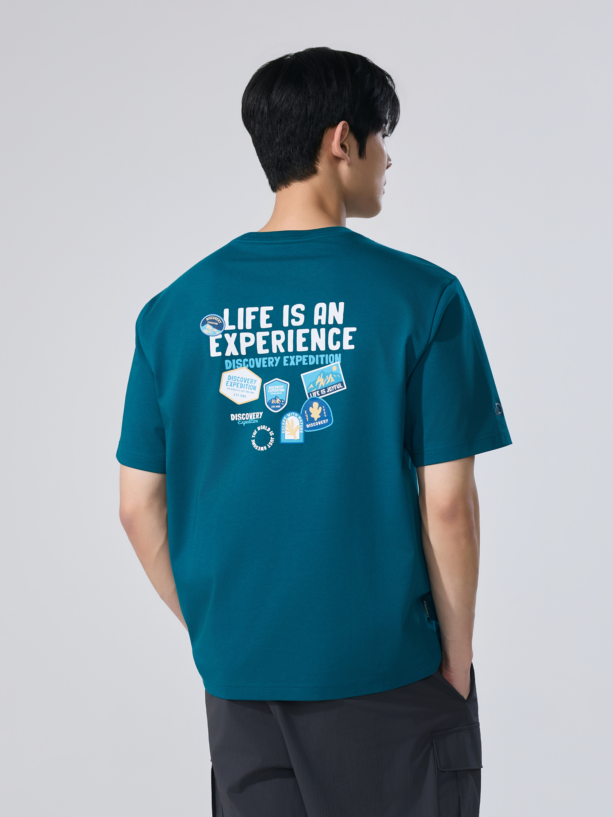 Uni Freshvent Collage Short-Sleeve T-shirt