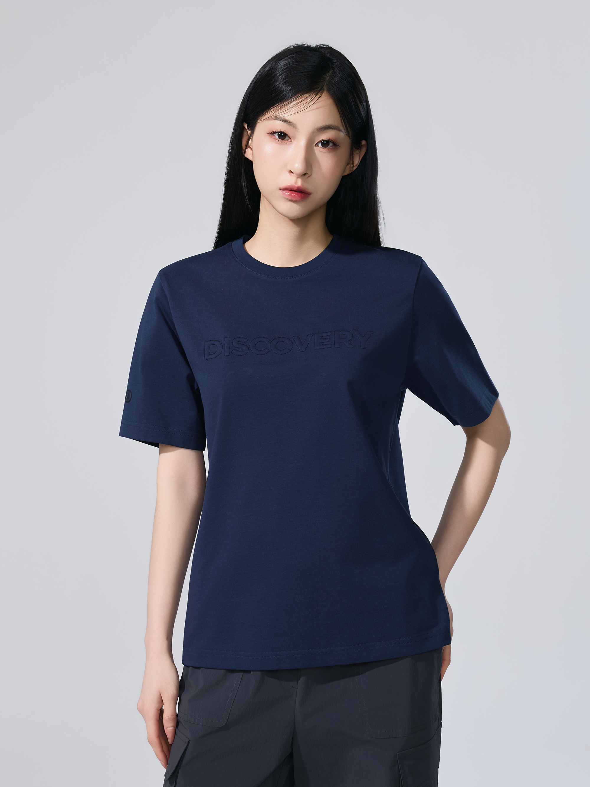 Uni Applique Short Sleeve T-shirt