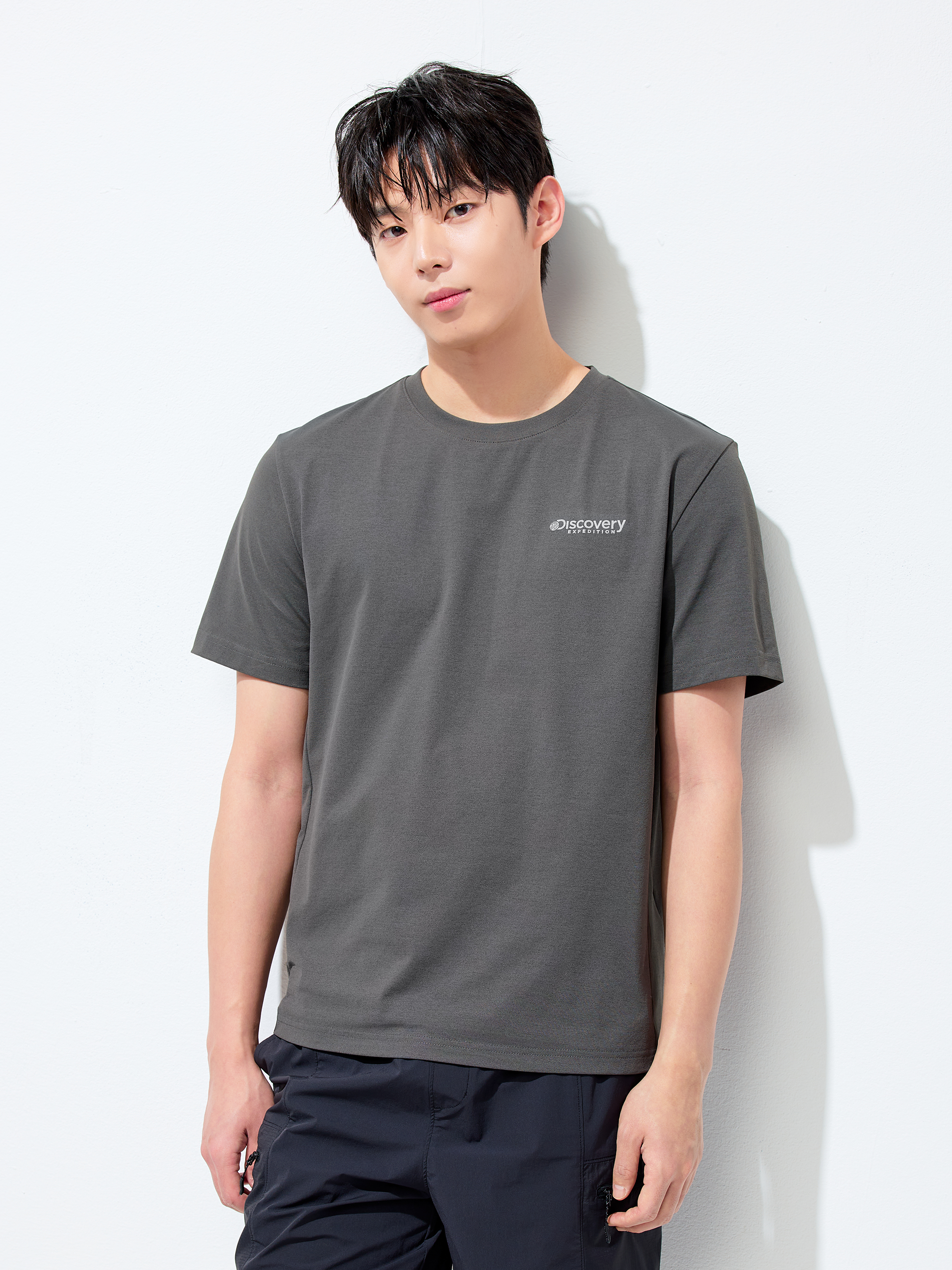 Men's Everdeen Small Logo Shorts Sleeve T-shirt