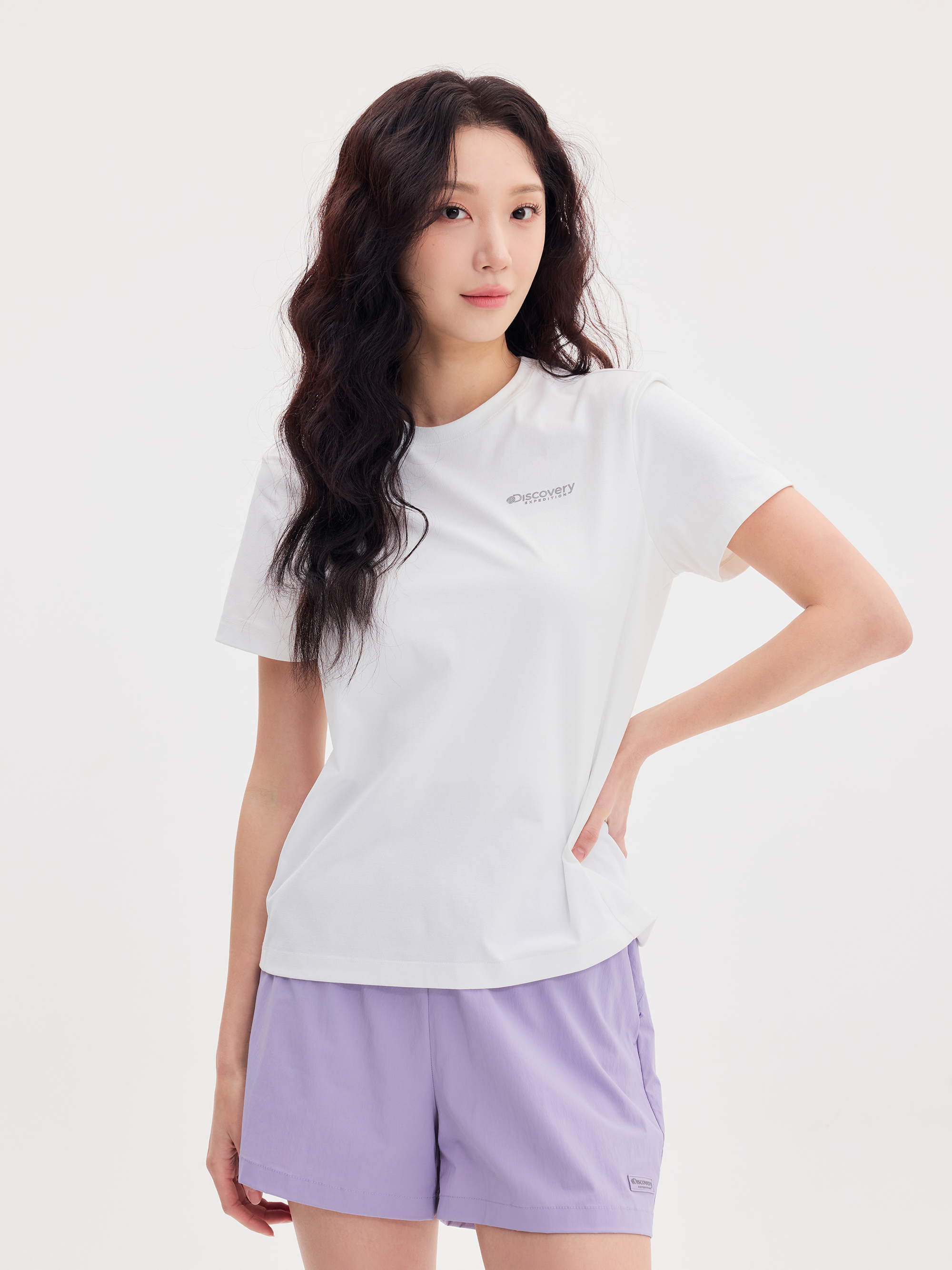 Women's Everdeen Small Logo Shorts Sleeve T-shirt
