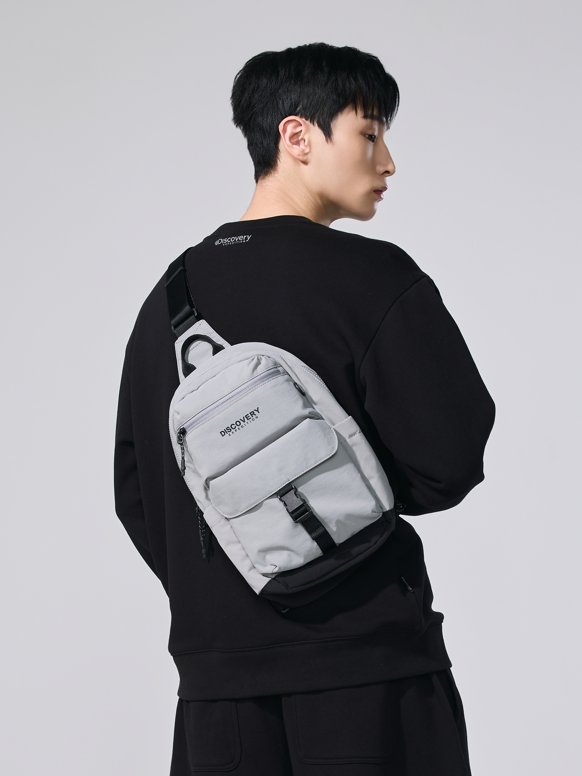 REFLEX Pocket Sling Bag
