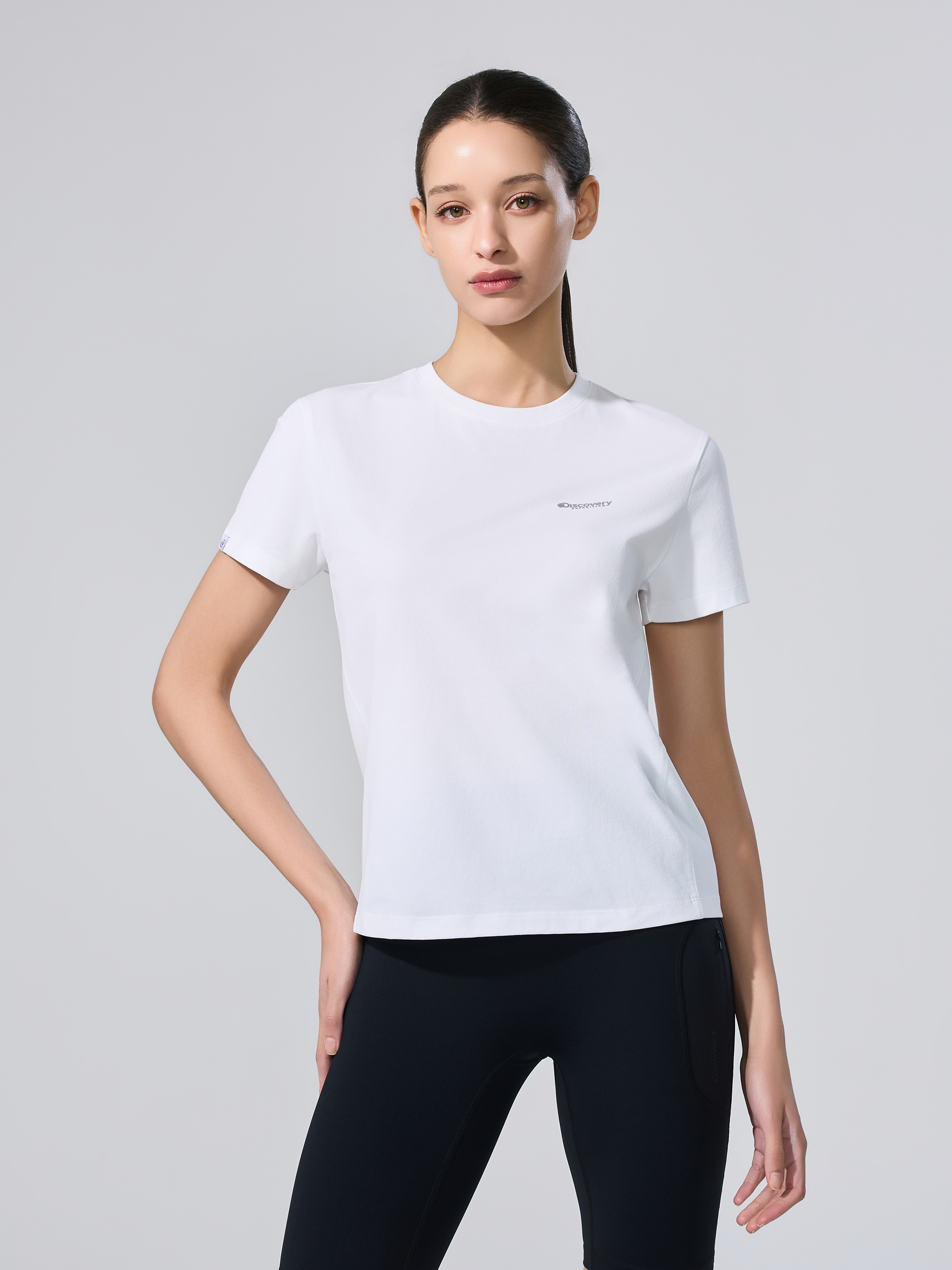 W's ABERDEEN Small Logo Short Sleeve T-shirt